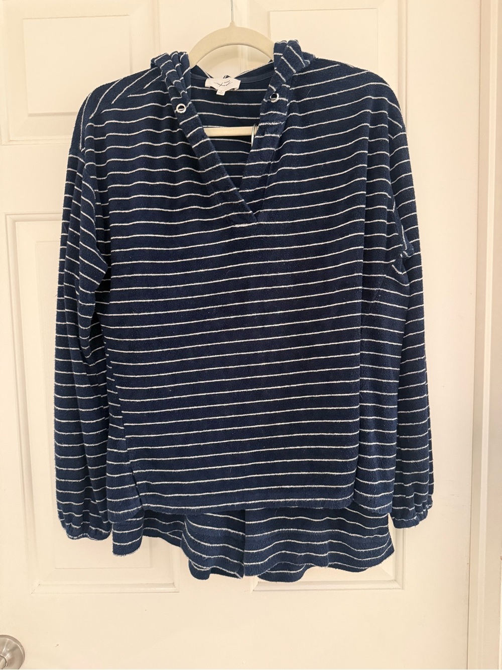 Soma Wknd Lounge Navy Hoodie Shorts
Striped Beach Soft Terry Cloth set
Nautical